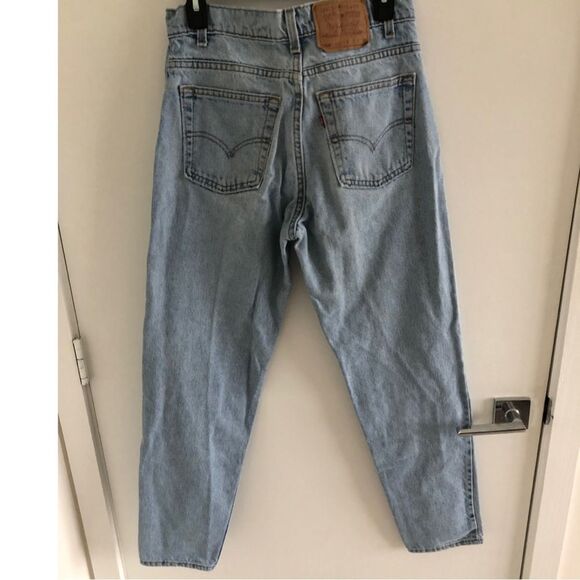 Levi’s Vintage 505 High Rise Relaxed Fit Jeans - Picture 4 of 11